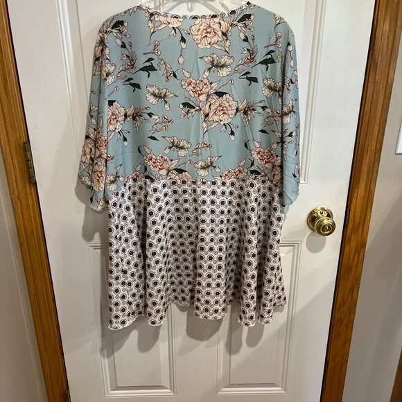 Floral Crush’n Overlay - Picture 2 of 9